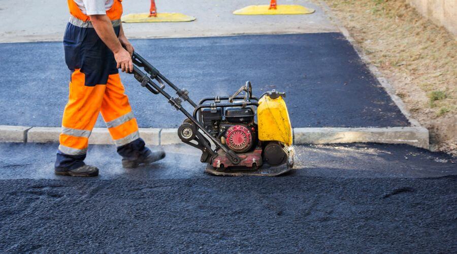 Professional gutter cleaning in Racine, MN